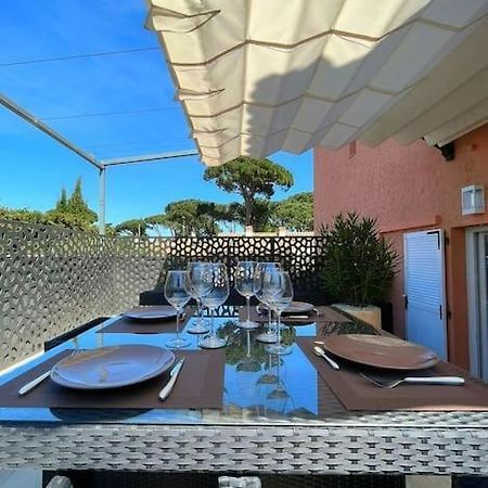 Studio Climatise, Terrasse, Parking Prive, 50M De La Plage Сен-Тропе Экстерьер фото