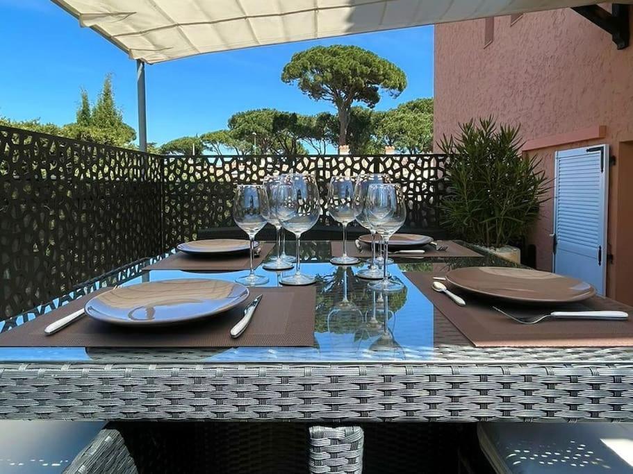 Studio Climatise, Terrasse, Parking Prive, 50M De La Plage Сен-Тропе Экстерьер фото